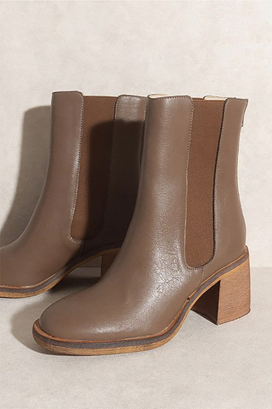 Olivia Kickup Booties