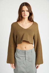 LONG SLEEVE V NECK CROP TOP